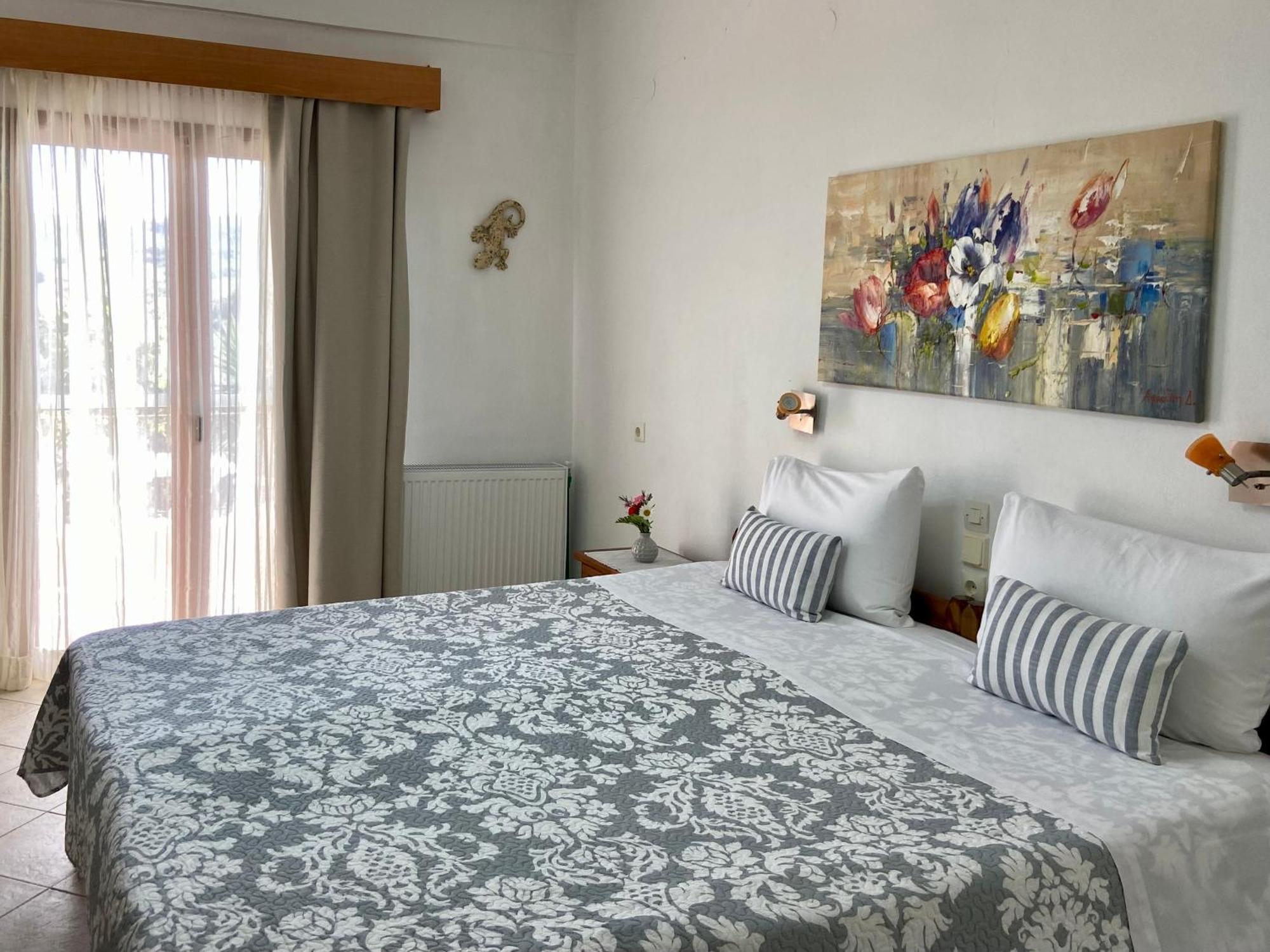 Floros Apartments Agios Stefanos Avliotes  Luaran gambar
