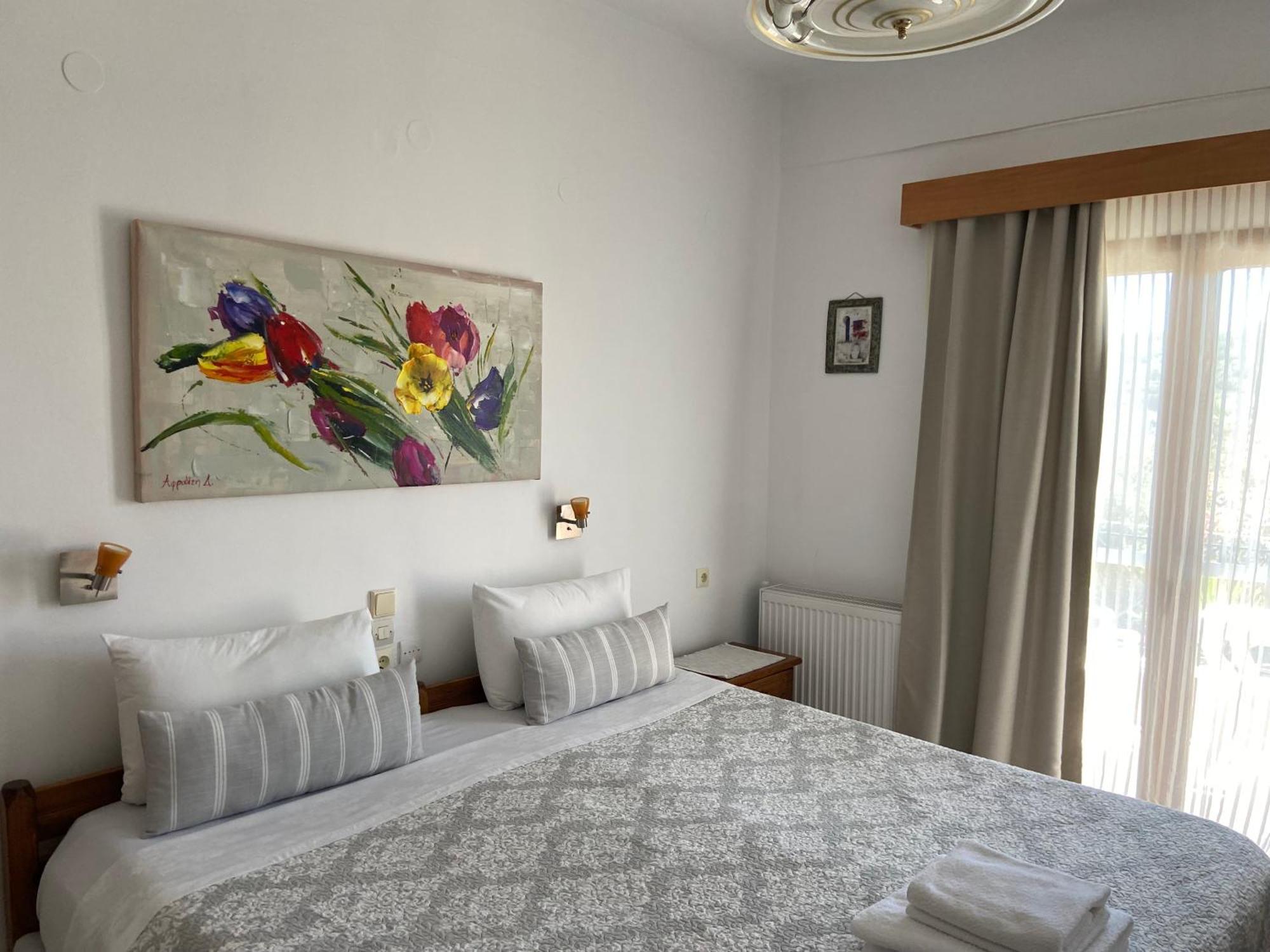 Floros Apartments Agios Stefanos Avliotes  Luaran gambar