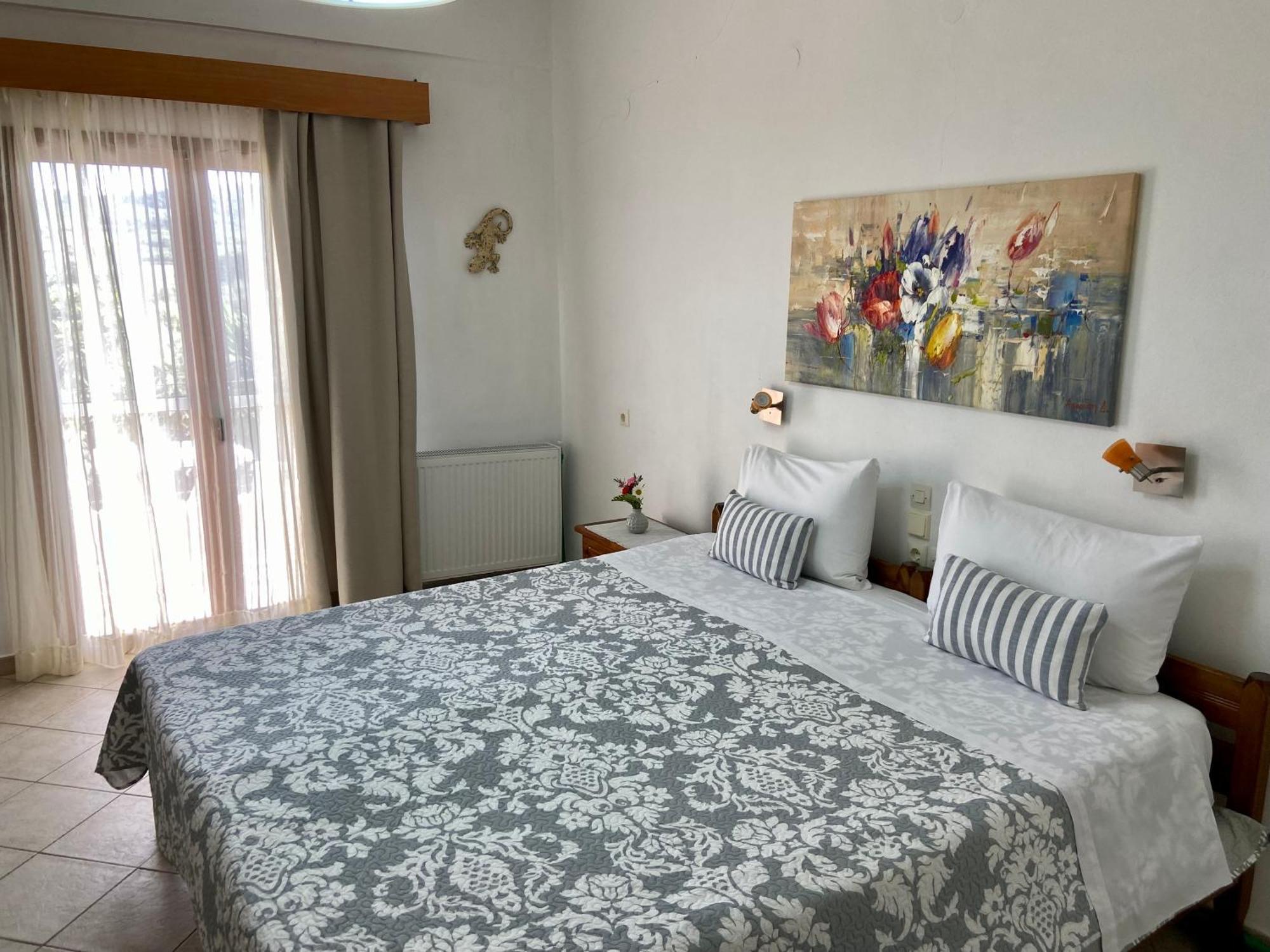 Floros Apartments Agios Stefanos Avliotes  Luaran gambar
